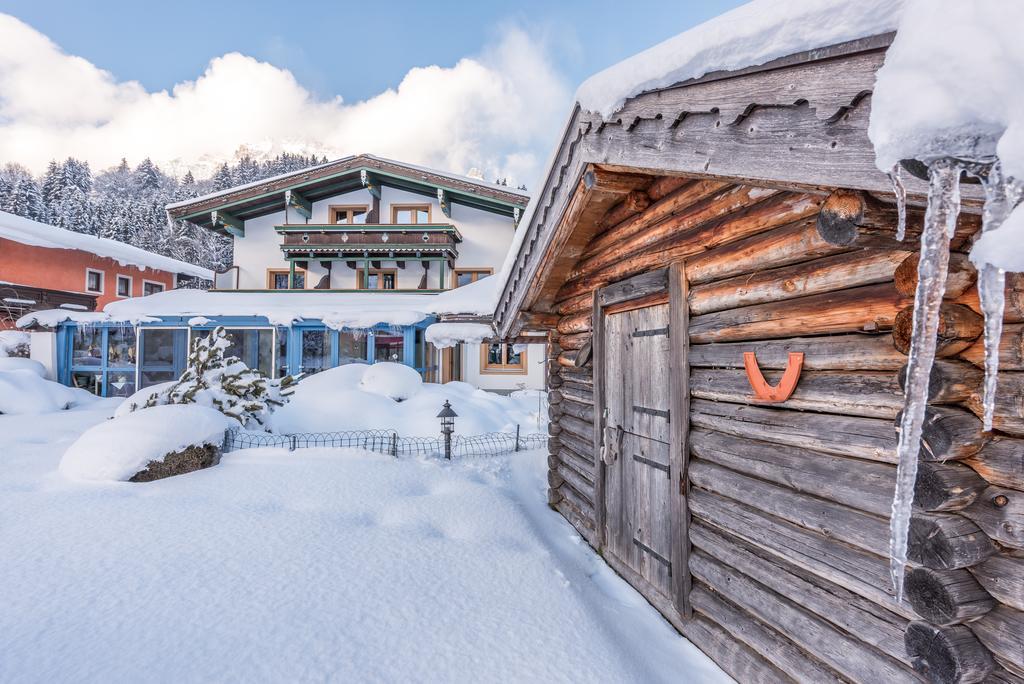 Pension Restaurant Dorfalm Leogang Eksteriør billede