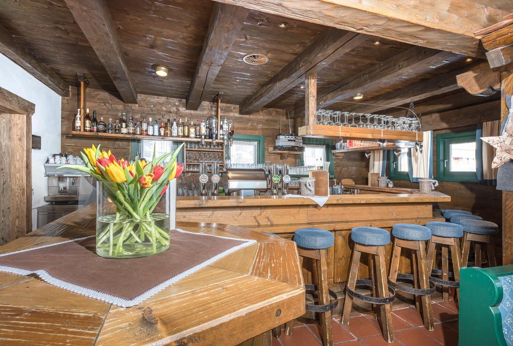 Pension Restaurant Dorfalm Leogang Eksteriør billede