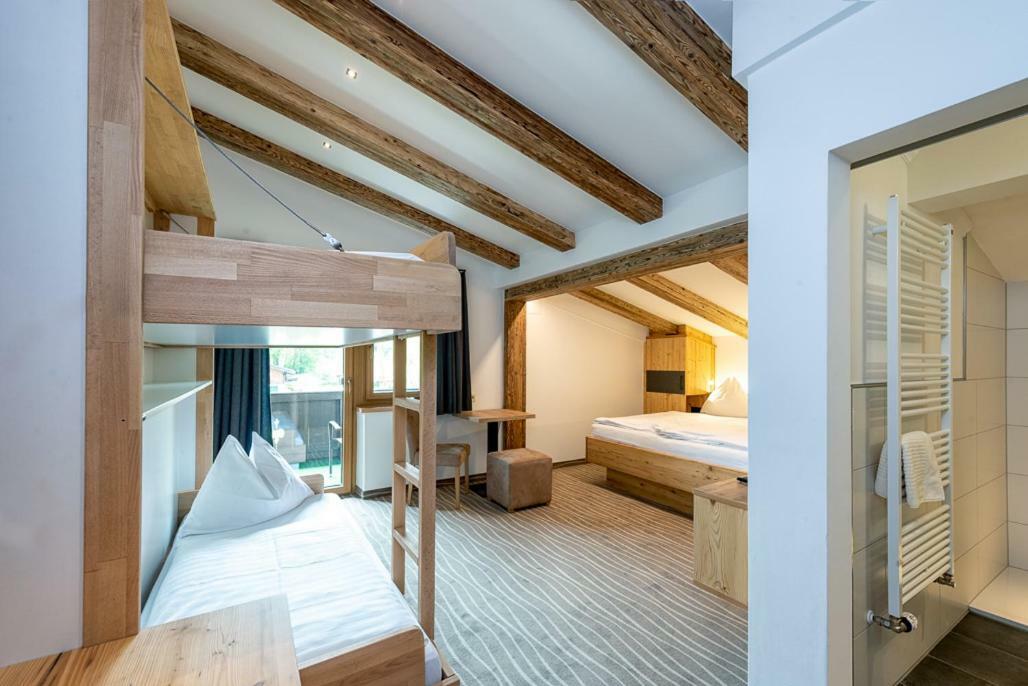 Pension Restaurant Dorfalm Leogang Eksteriør billede