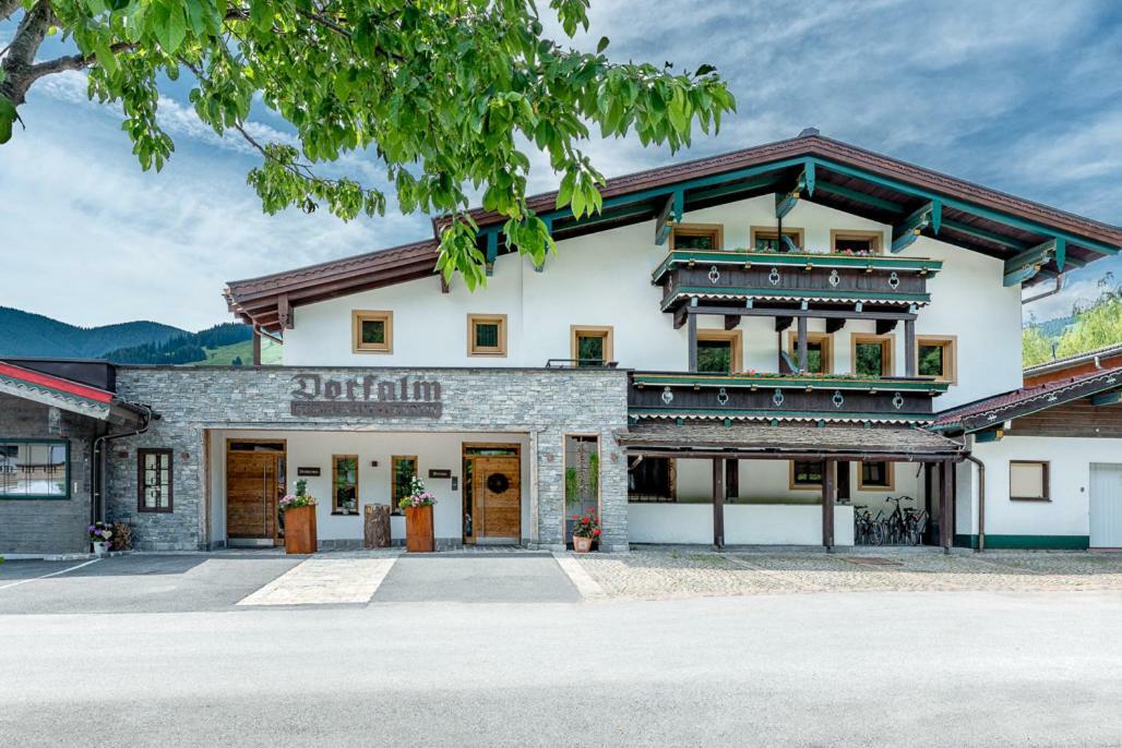 Pension Restaurant Dorfalm Leogang Eksteriør billede